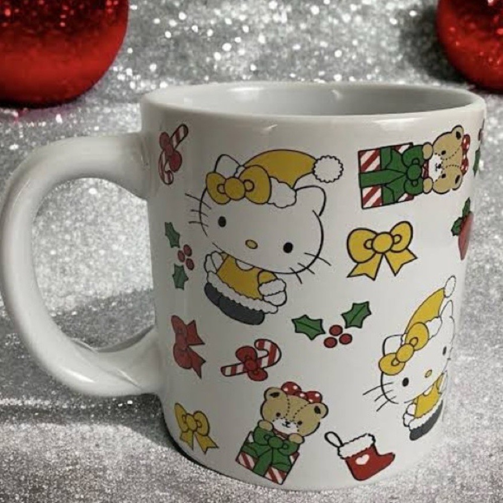 Hello Kitty Large Holiday Mug